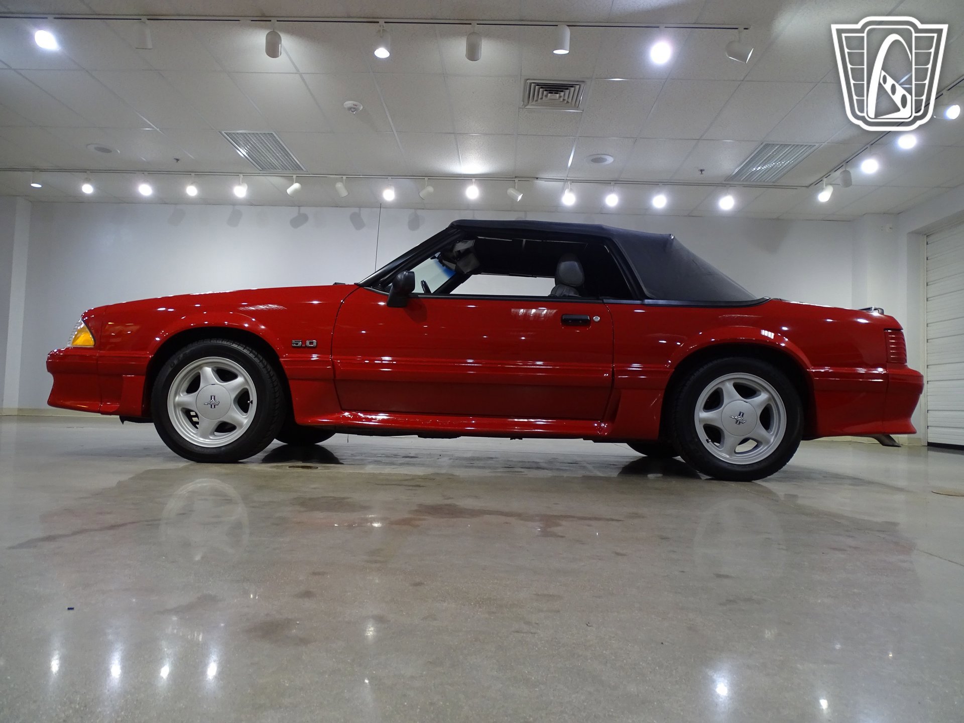 Used 1989 Ford Mustang GT RWD image 7