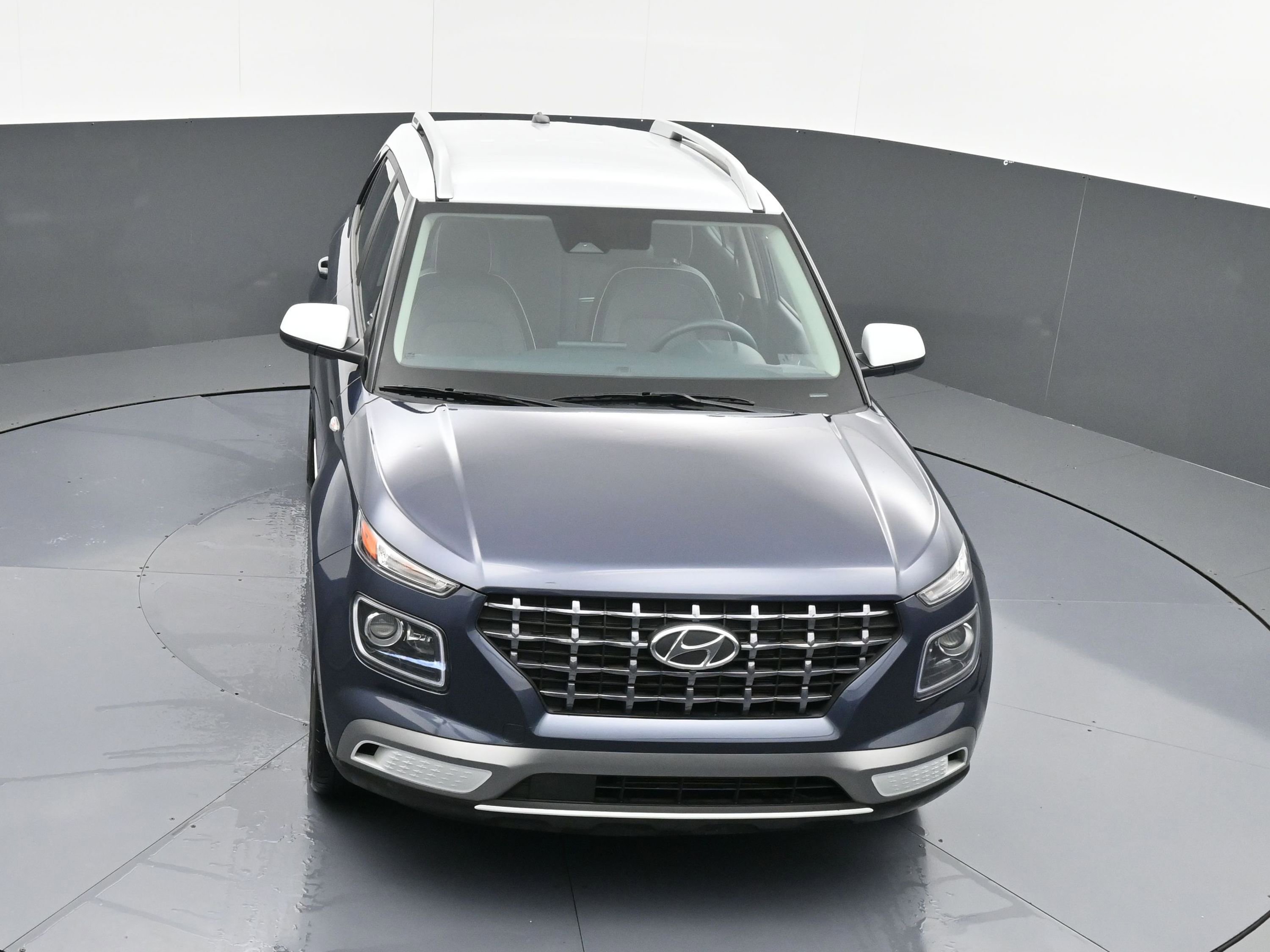 Used 2023 Hyundai Venue Limited w/ Cargo Package image 31