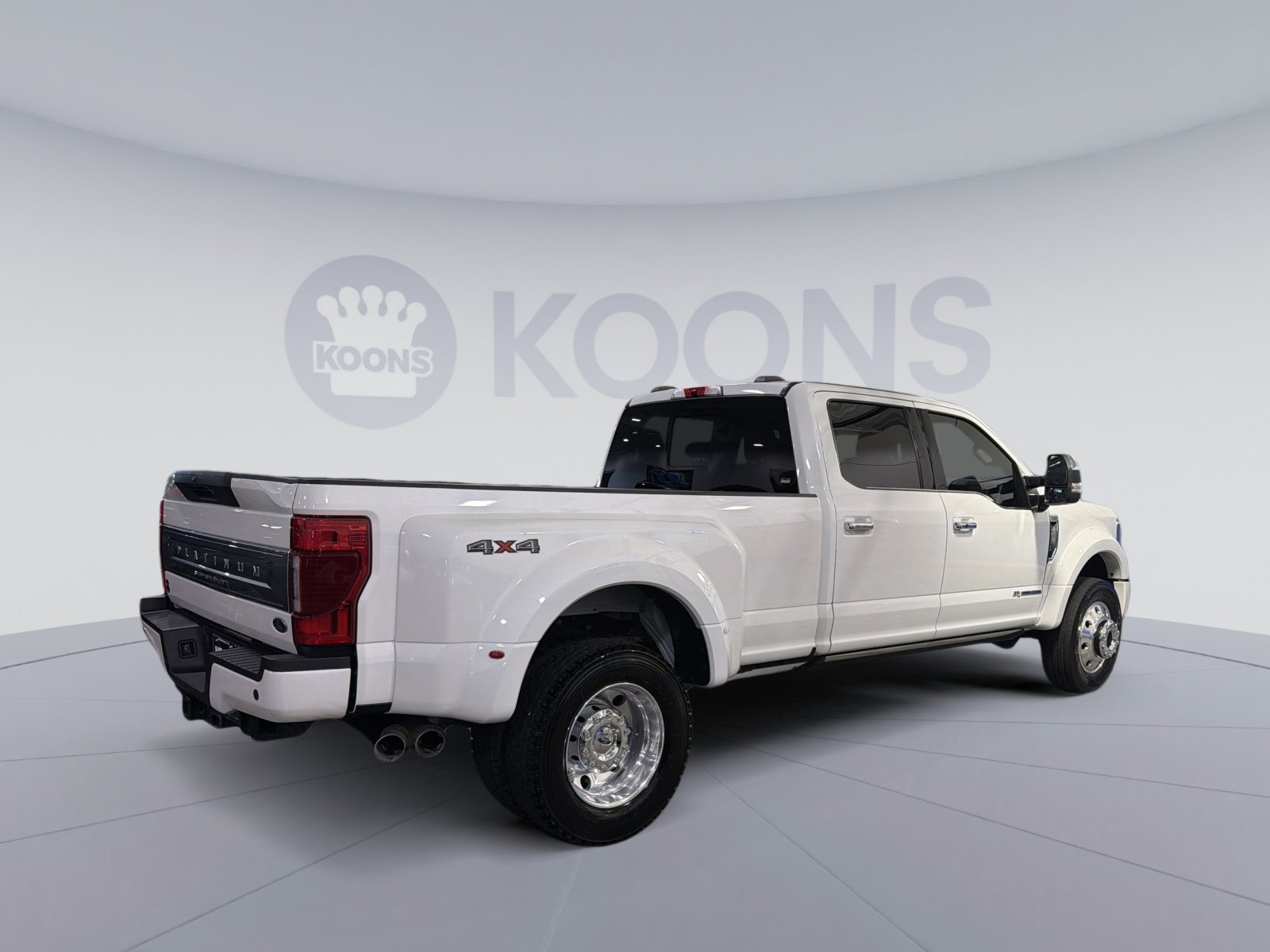 Used 2022 Ford F450 Platinum AWD/4WD image 7
