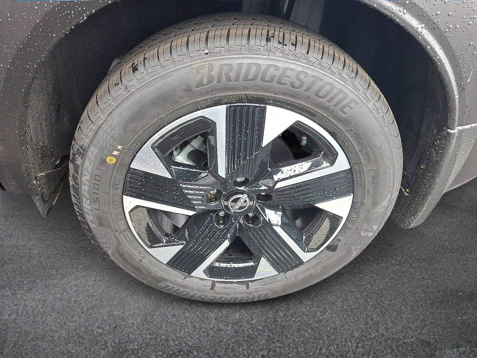 New 2026 Nissan Kicks SV w/ SV Premium Package image 4