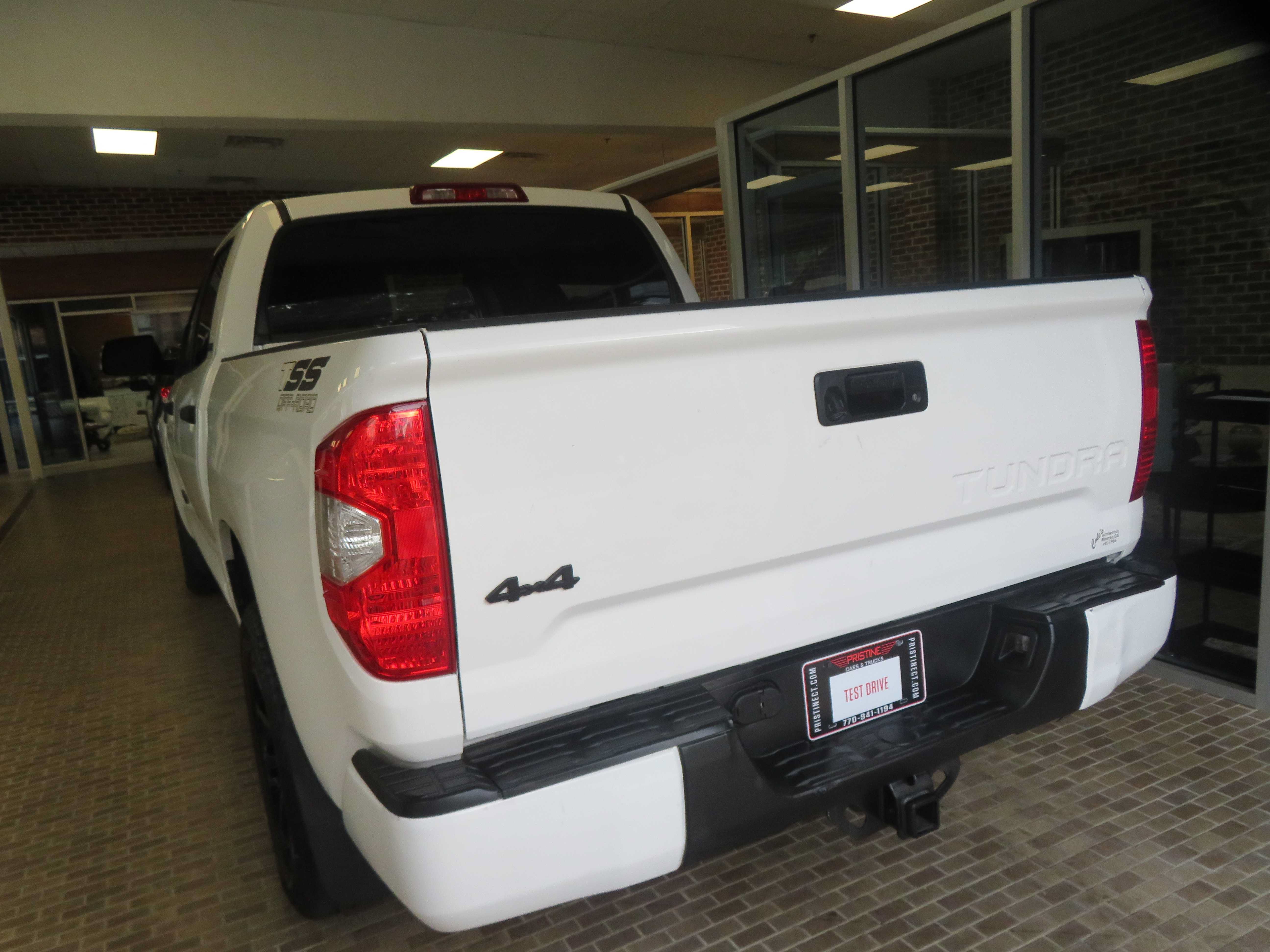 Used 2018 Toyota Tundra SR5 w/ SR5 Upgrade Package AWD/4WD image 76