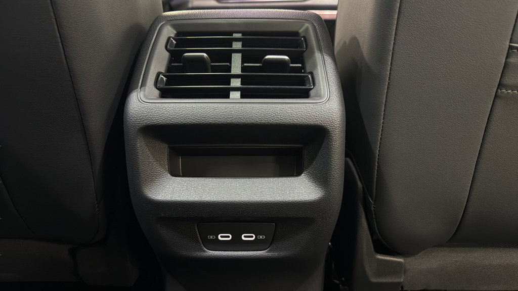 New 2026 Volkswagen Tiguan SE R-Line image 27