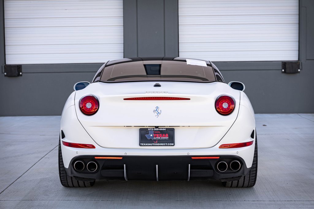 Used 2016 Ferrari California T image 10