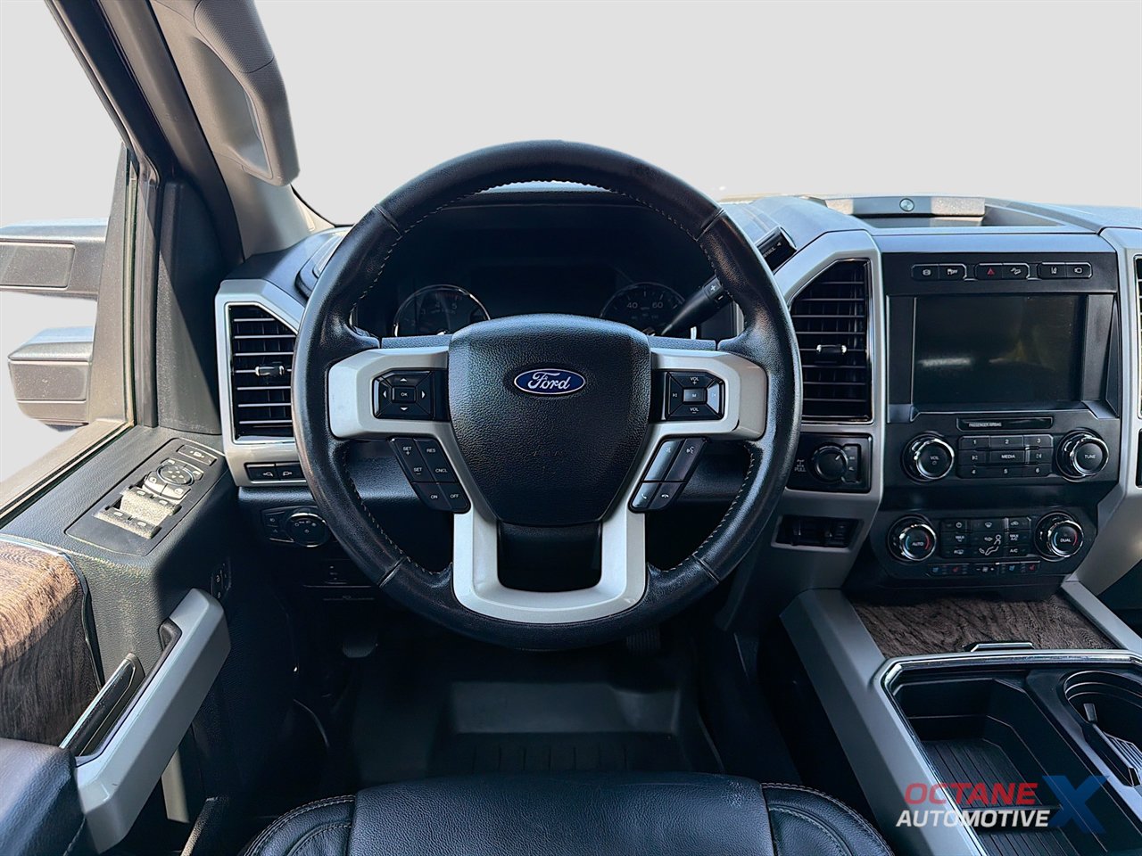 Used 2019 Ford F250 Lariat w/ Tow Technology Bundle AWD/4WD image 22