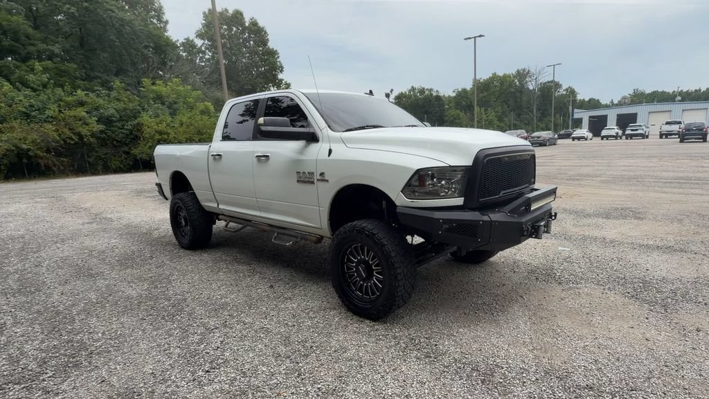 Used 2018 RAM 2500 SLT AWD/4WD image 2