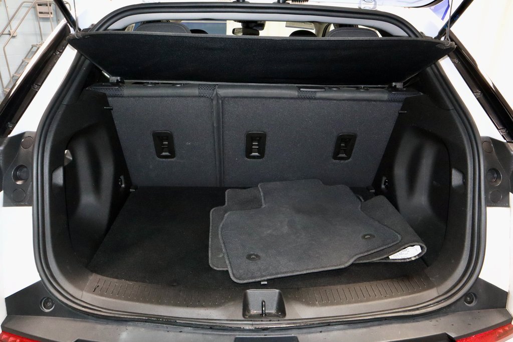 Used 2022 Chevrolet Bolt EUV LT image 13