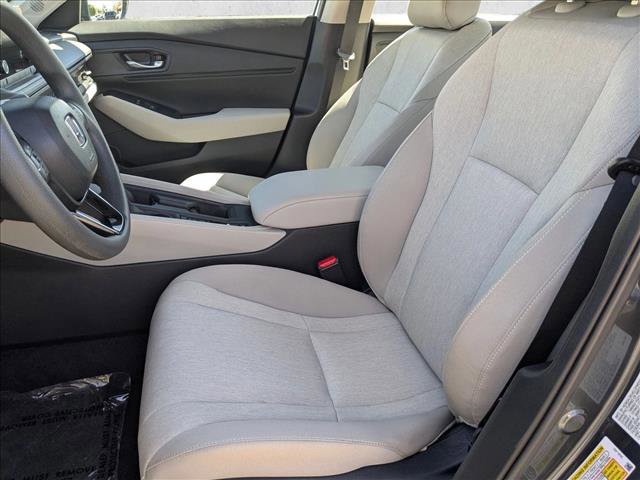 Used 2025 Honda Accord SE image 15