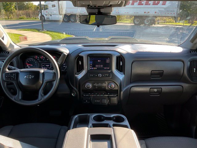 Used 2023 Chevrolet Silverado 1500 Custom Trail Boss AWD/4WD image 21