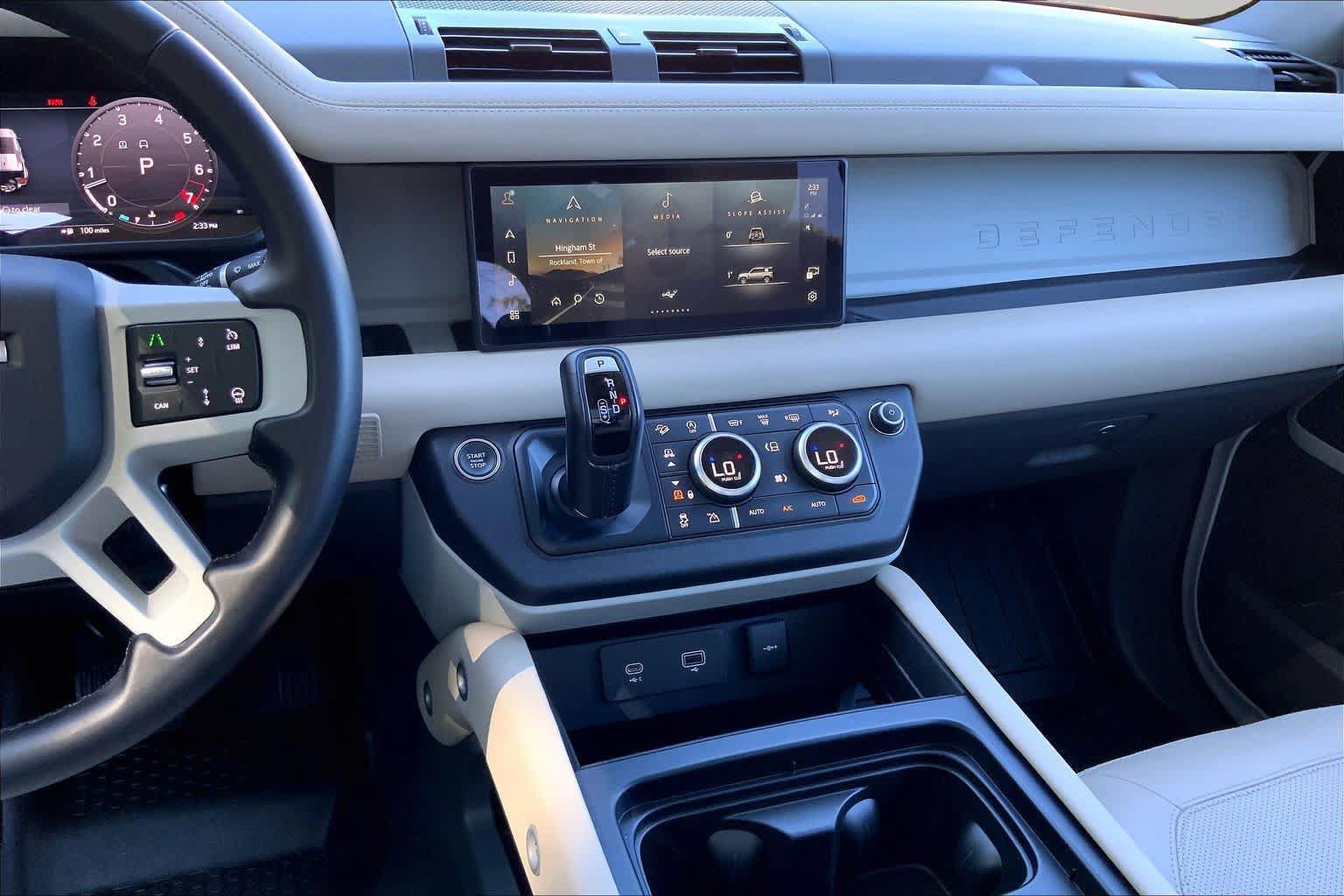 Used 2024 Land Rover Defender 110 S AWD/4WD image 7