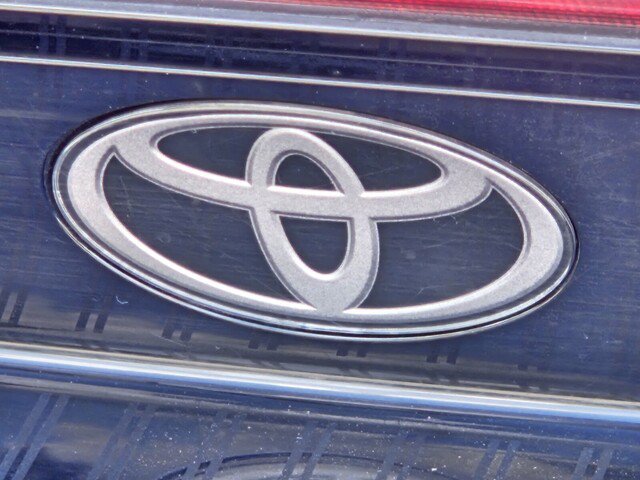 Used 2024 Toyota Prius XLE FWD image 29