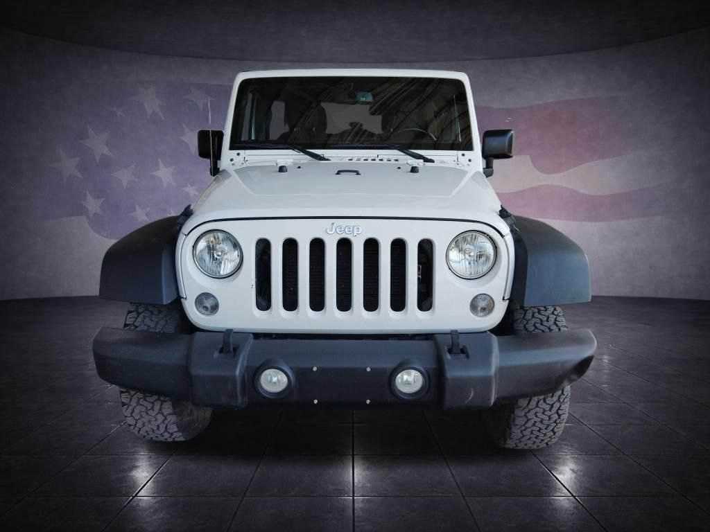 Used 2016 Jeep Wrangler Unlimited Rubicon w/ Connectivity Group AWD/4WD image 8
