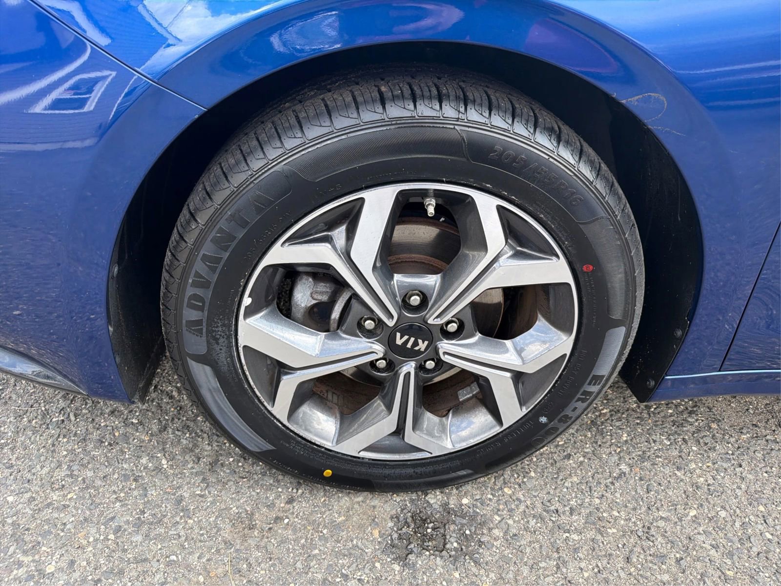 Used 2020 Kia Forte LXS FWD image 16