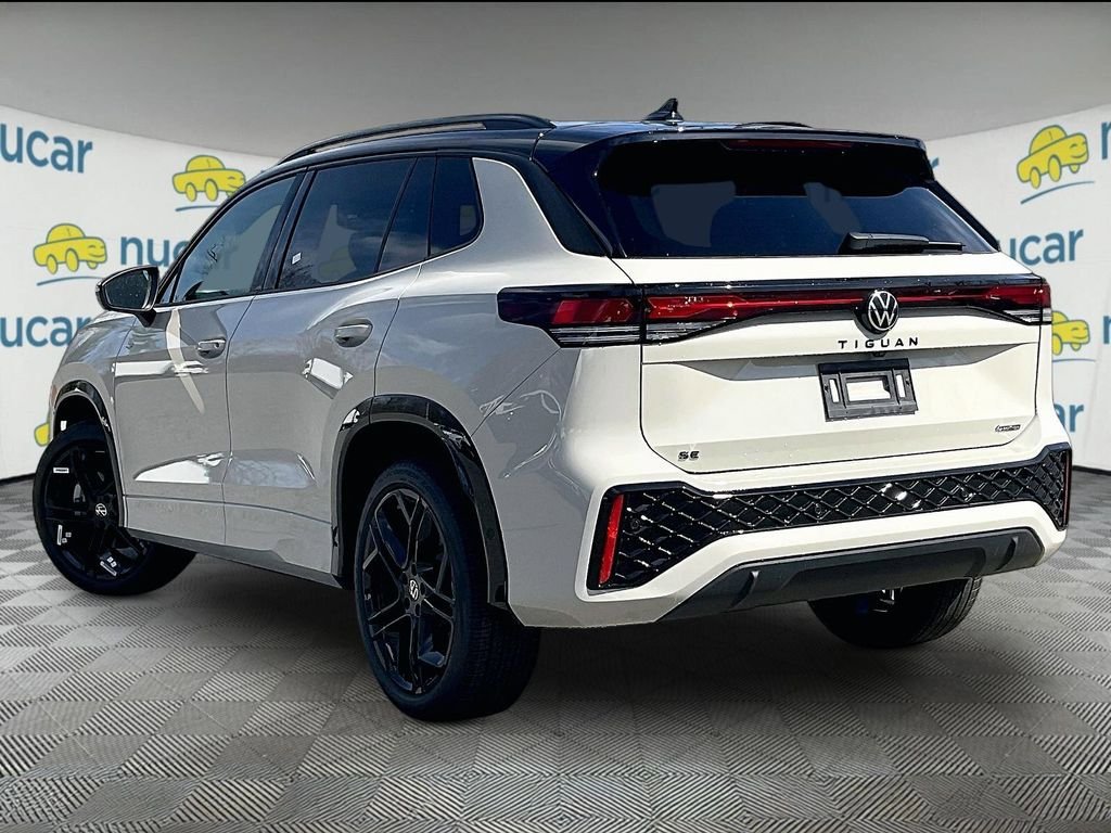 New 2026 Volkswagen Tiguan SE R-Line AWD/4WD image 4