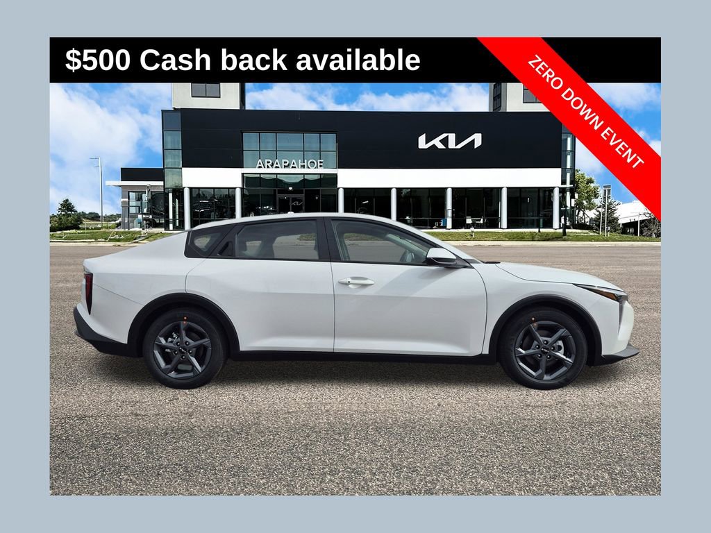 New 2026 Kia K4 LXS image 1