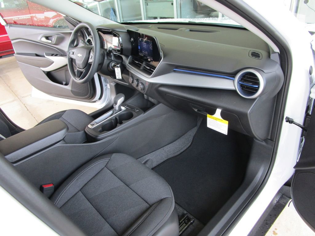 New 2026 Chevrolet Trax LS image 15