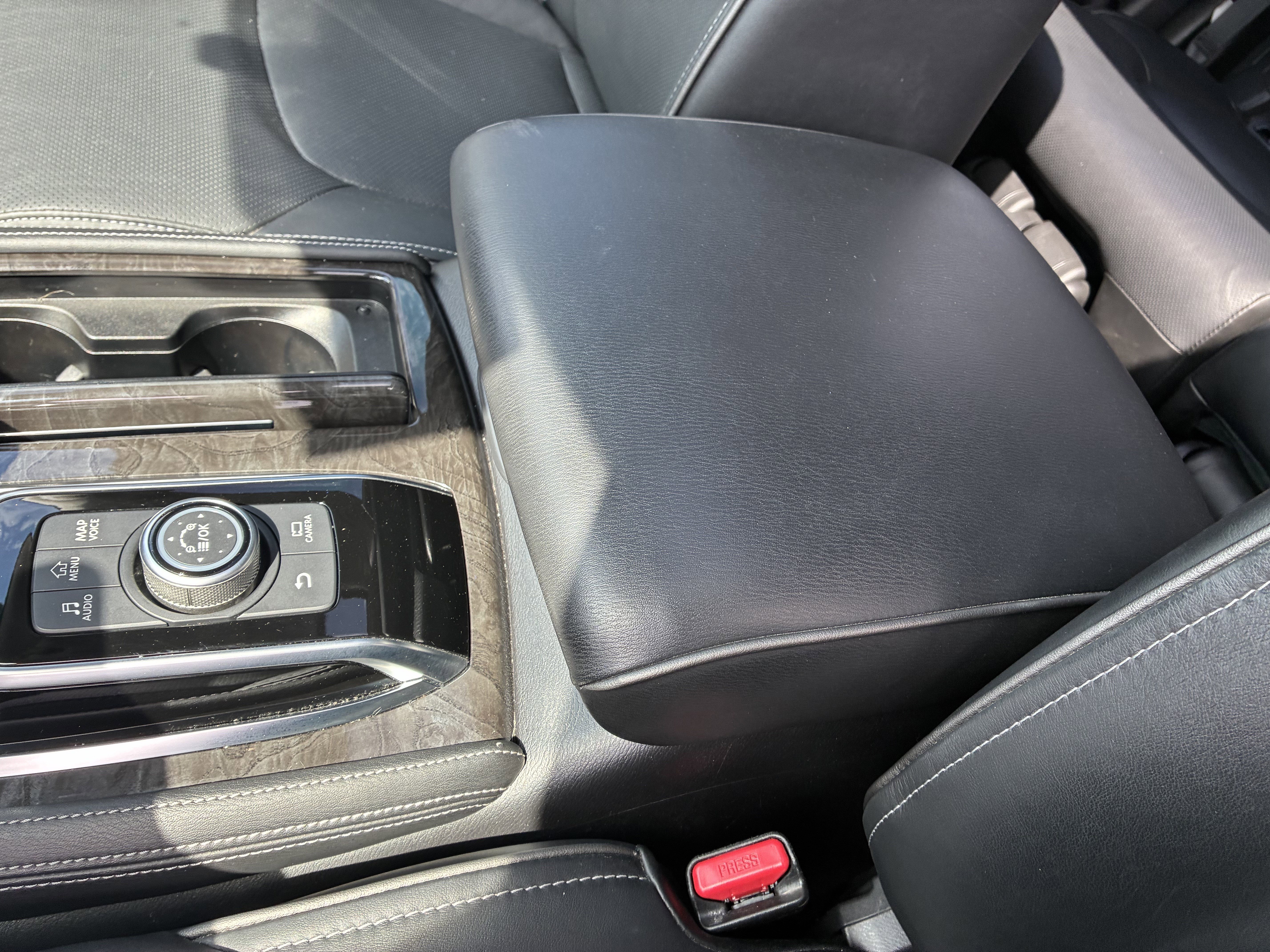 Used 2024 INFINITI QX80 Luxe w/ All-Season Package RWD image 37