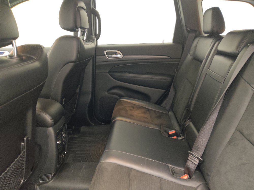 Used 2019 Jeep Grand Cherokee Altitude RWD image 18