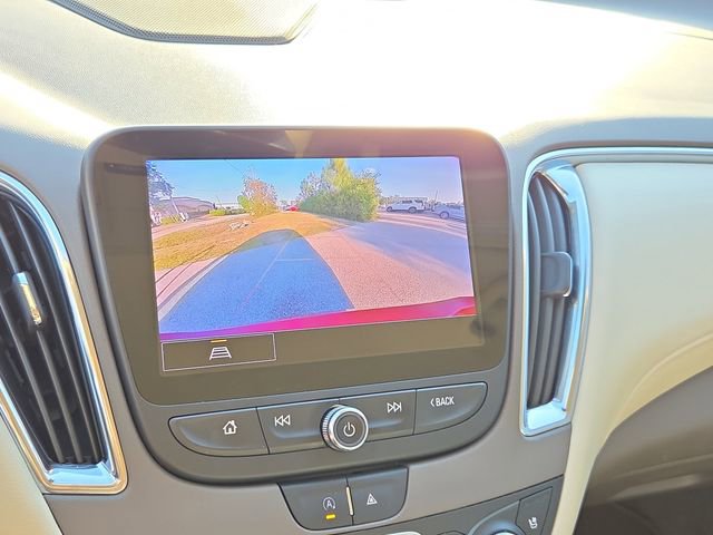 Used 2023 Chevrolet Malibu LT FWD image 28