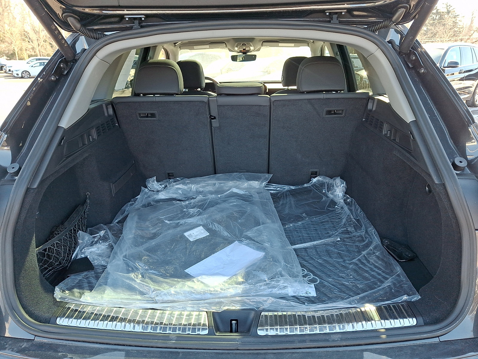 Used 2025 Audi Q5 Premium w/ Convenience Package image 31