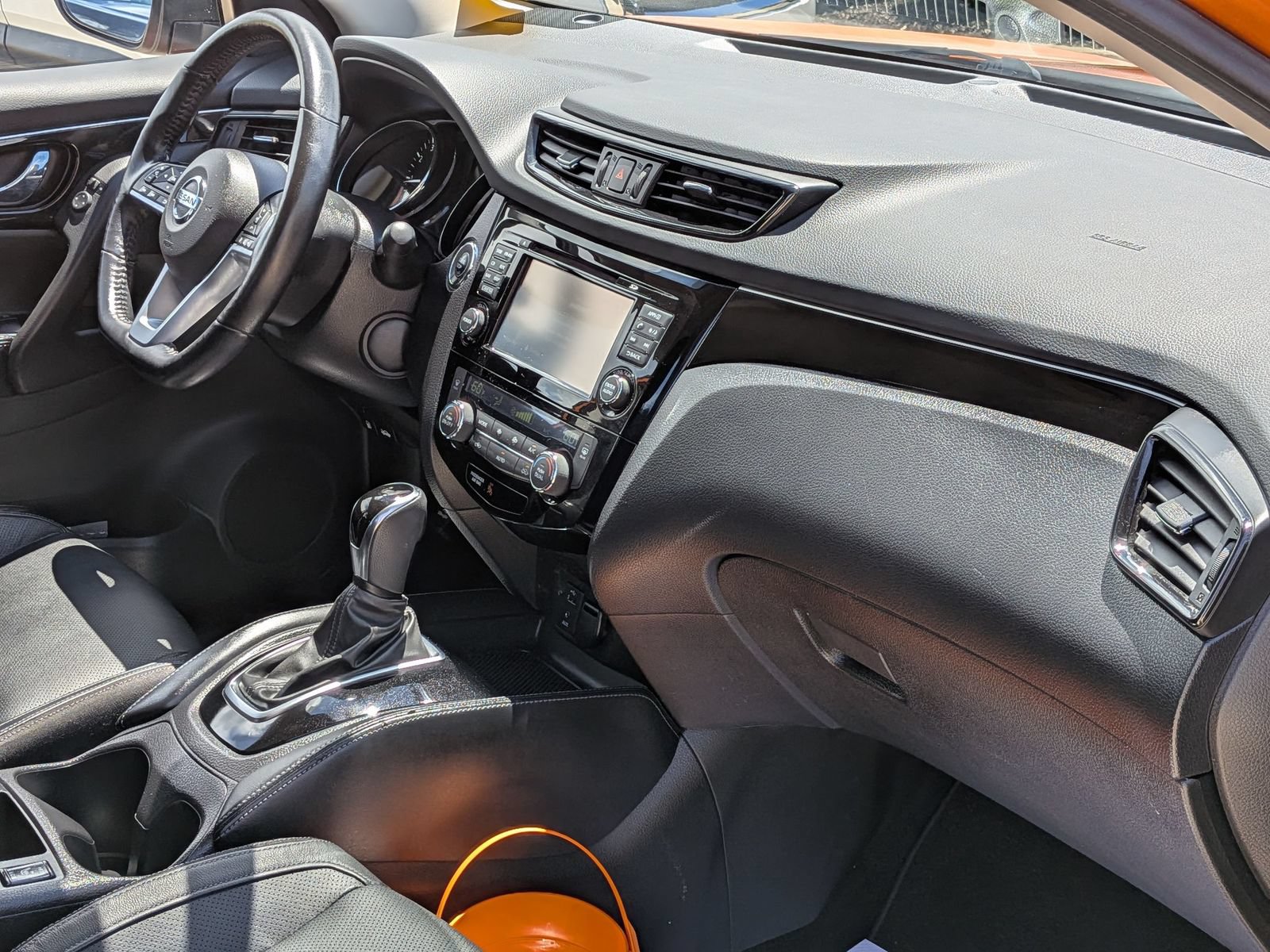 Certified 2017 Nissan Rogue Sport SL AWD/4WD image 36