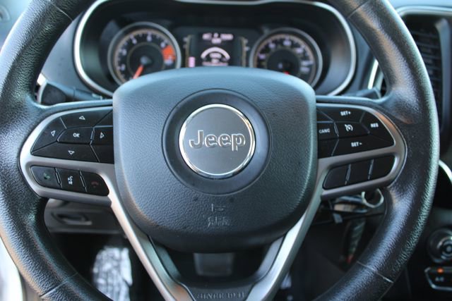 Used 2019 Jeep Cherokee Latitude w/ Popular Appearance Group image 15