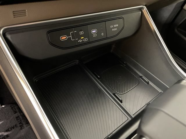 New 2026 Kia Carnival EX FWD image 23