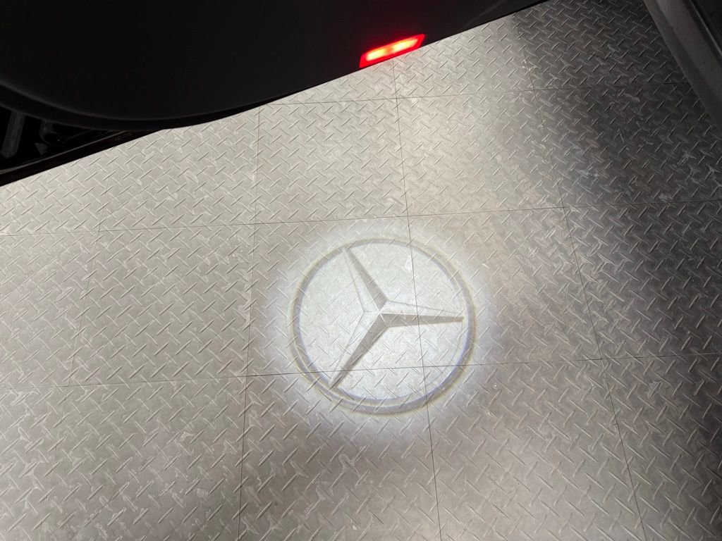 Used 2022 Mercedes-Benz GLC 300 4MATIC image 9