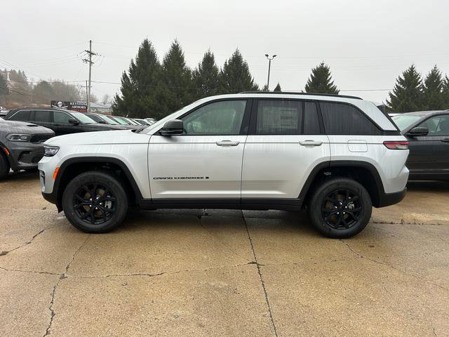 New 2025 Jeep Grand Cherokee 4WD image 6
