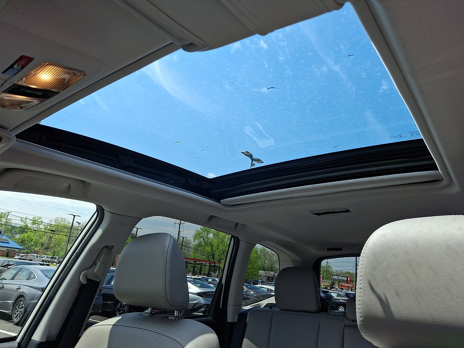Used 2016 Subaru Forester 2.5i Touring w/ Eyesight & Navigation System AWD/4WD image 14