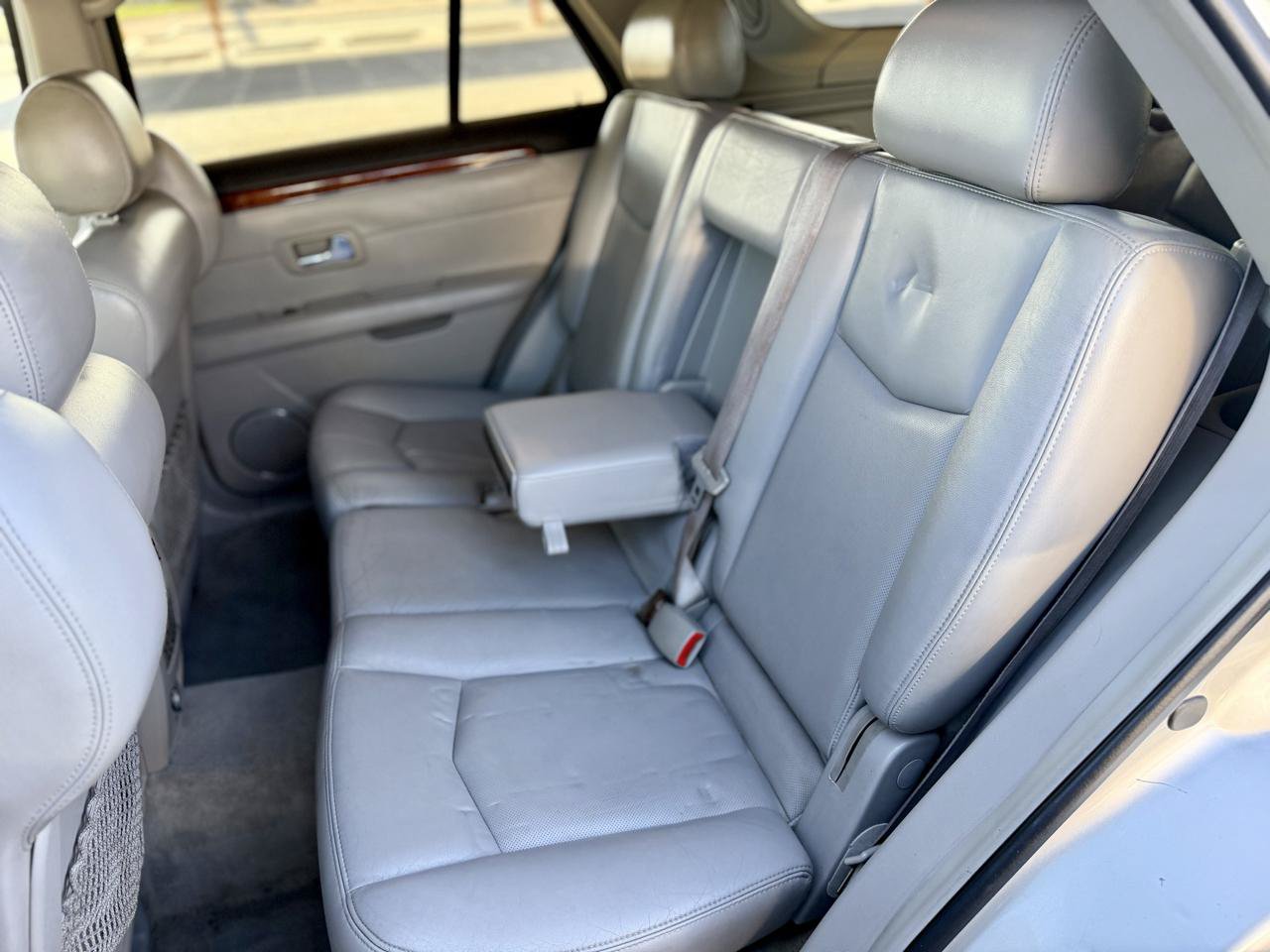 Used 2007 Cadillac SRX w/ Utility Package RWD image 10