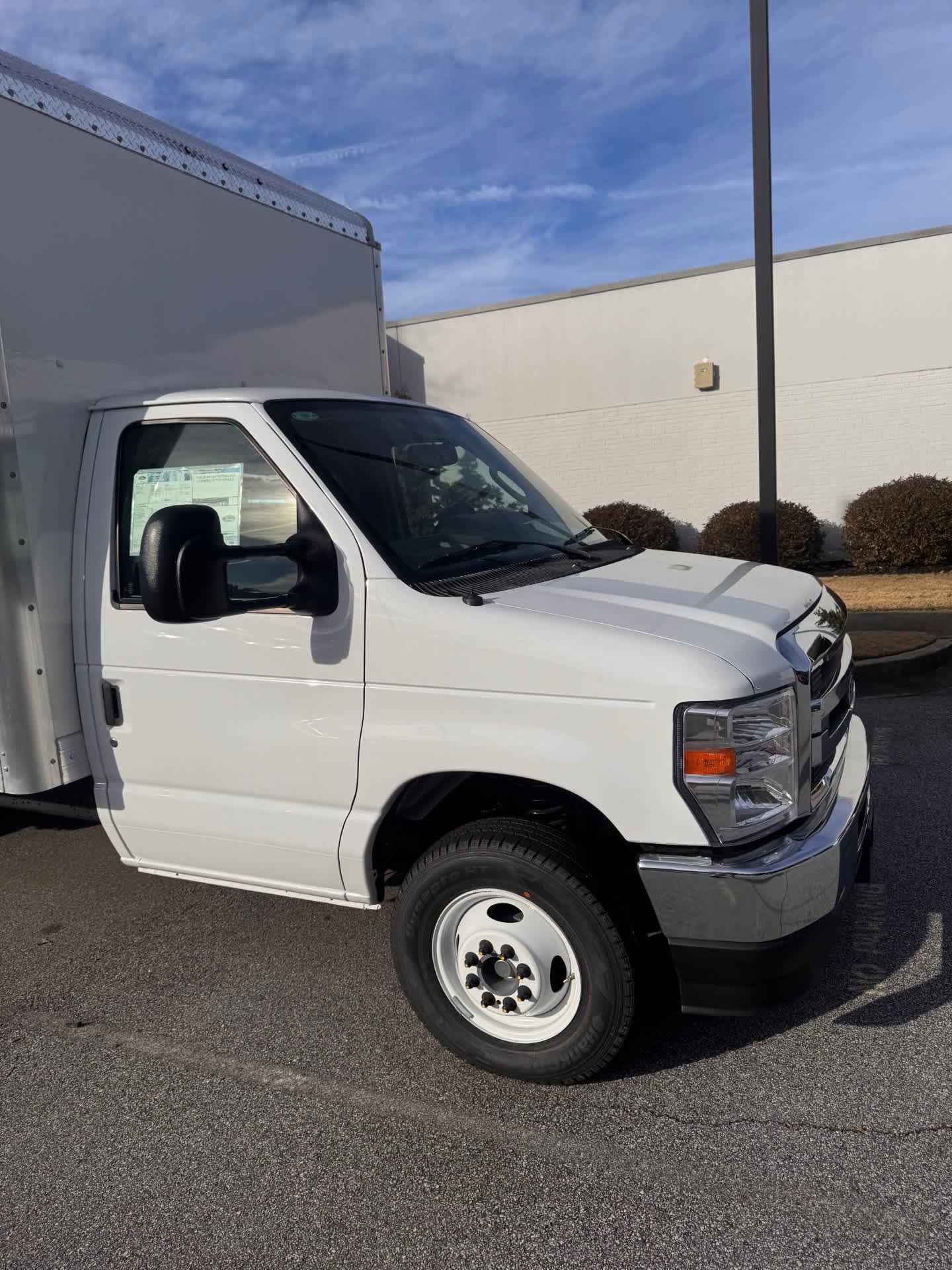 New 2026 Ford E-450 and Econoline 450 Super Duty w/ Power Equipment Group RWD image 8