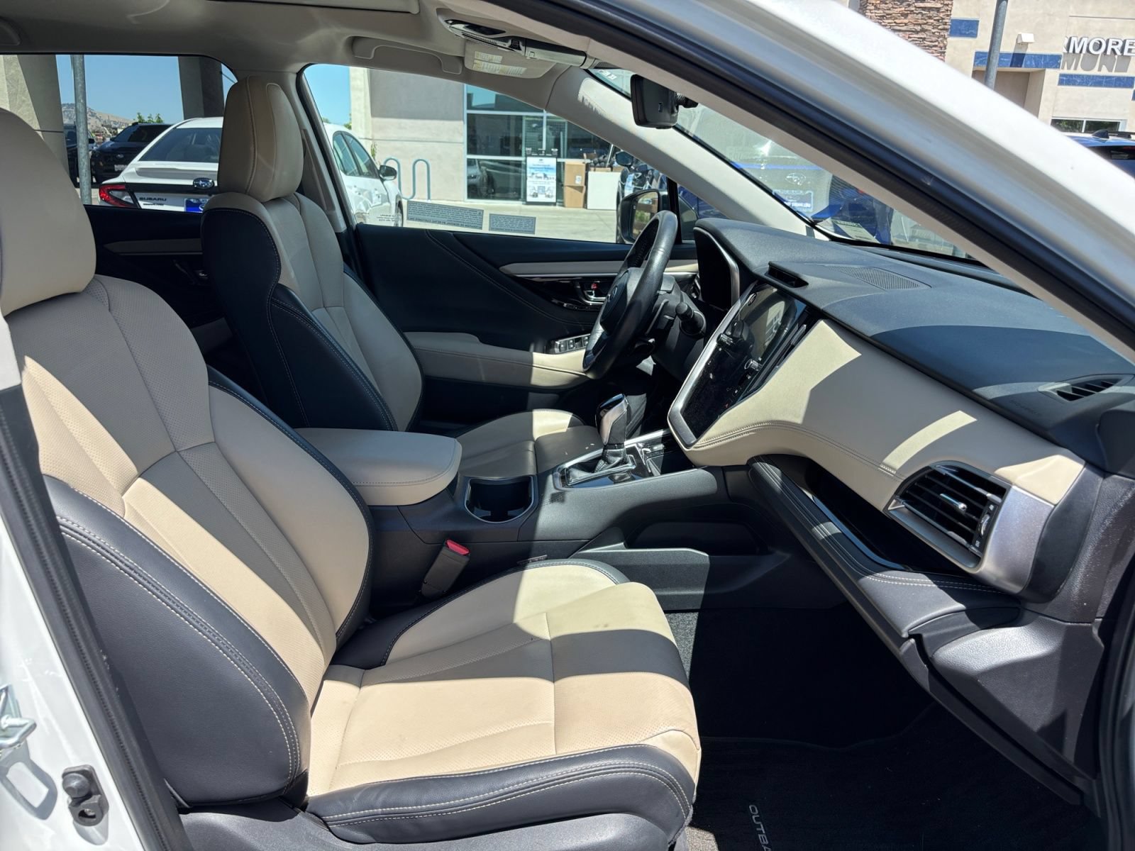 Used 2023 Subaru Outback Limited AWD/4WD image 17