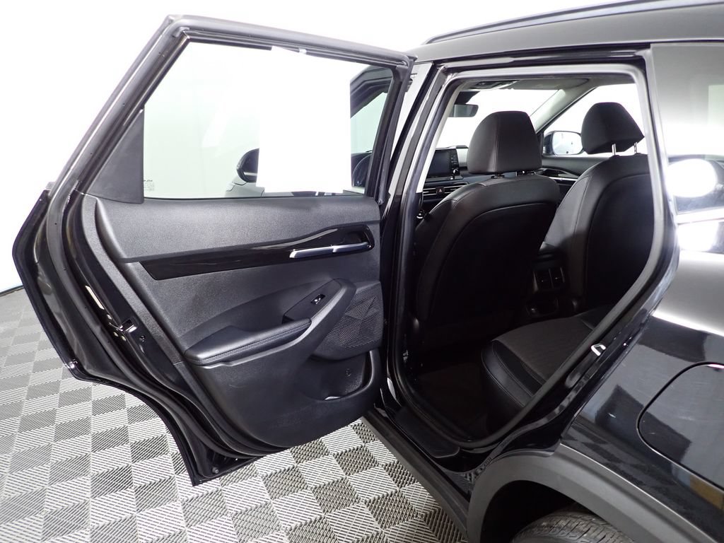 Used 2023 Kia Seltos S AWD/4WD image 30