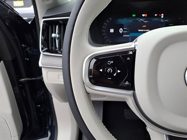 New 2026 Volvo XC90 T8 Ultra w/ Protection Package Premier image 16