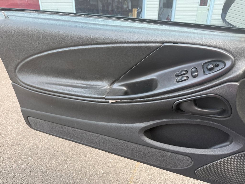 Used 2003 Ford Mustang GT RWD image 17