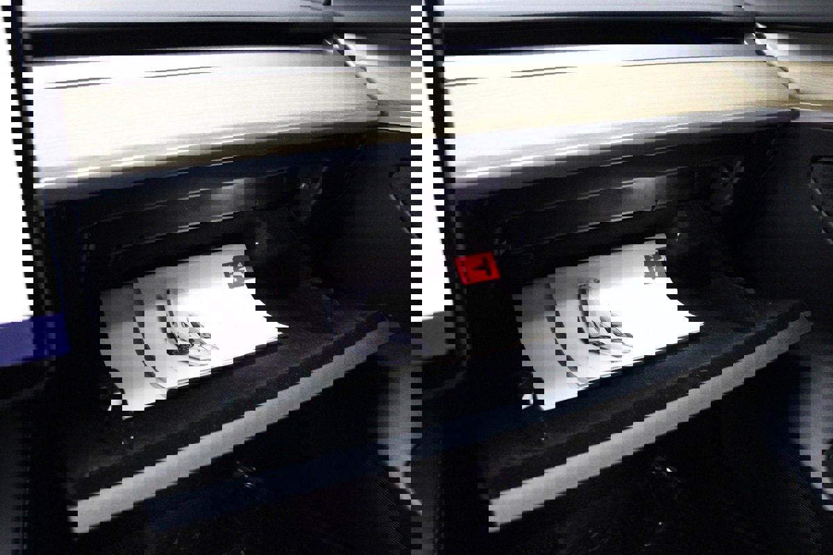 Used 2021 Tesla Model 3 Long Range image 16