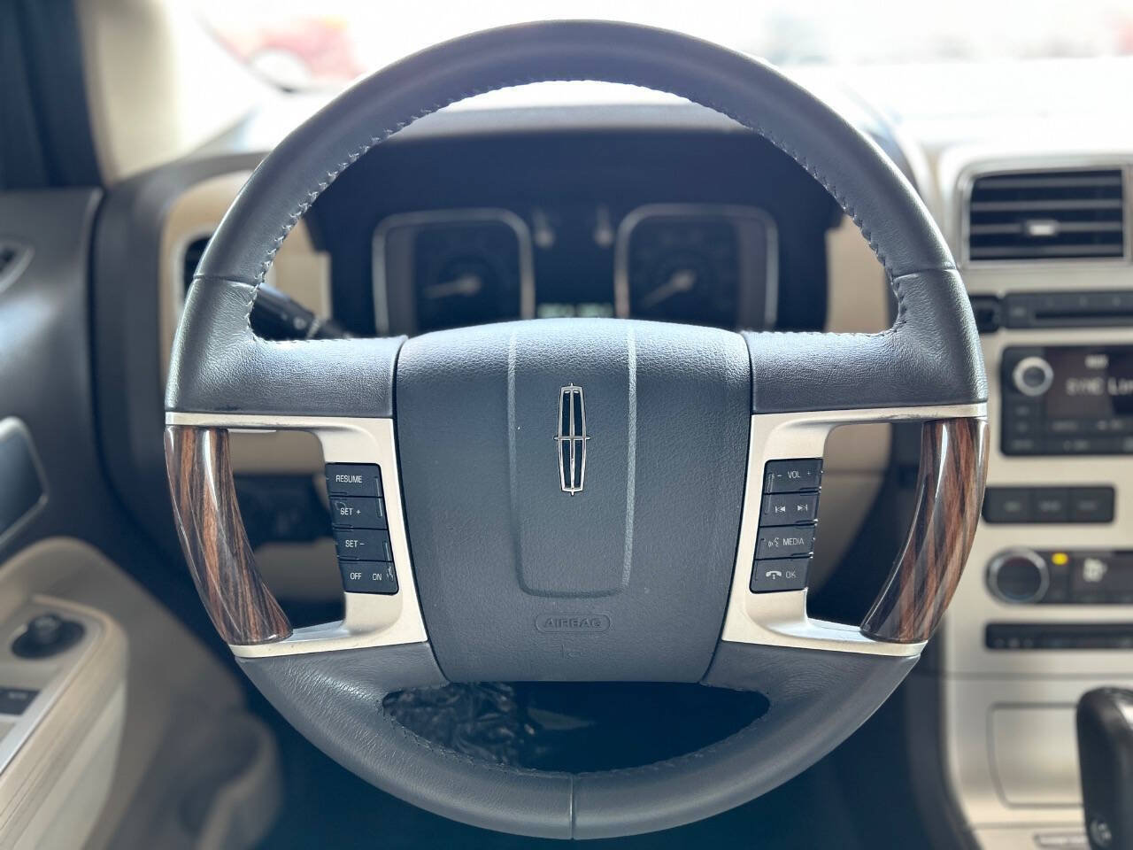 Used 2010 Lincoln MKX 2WD image 67