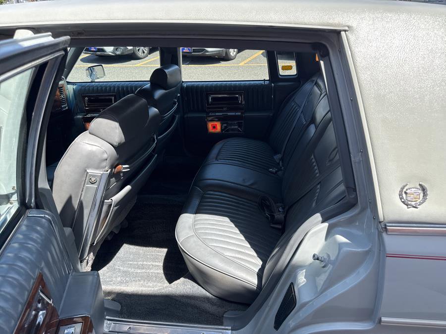 Used 1989 Cadillac Brougham image 21