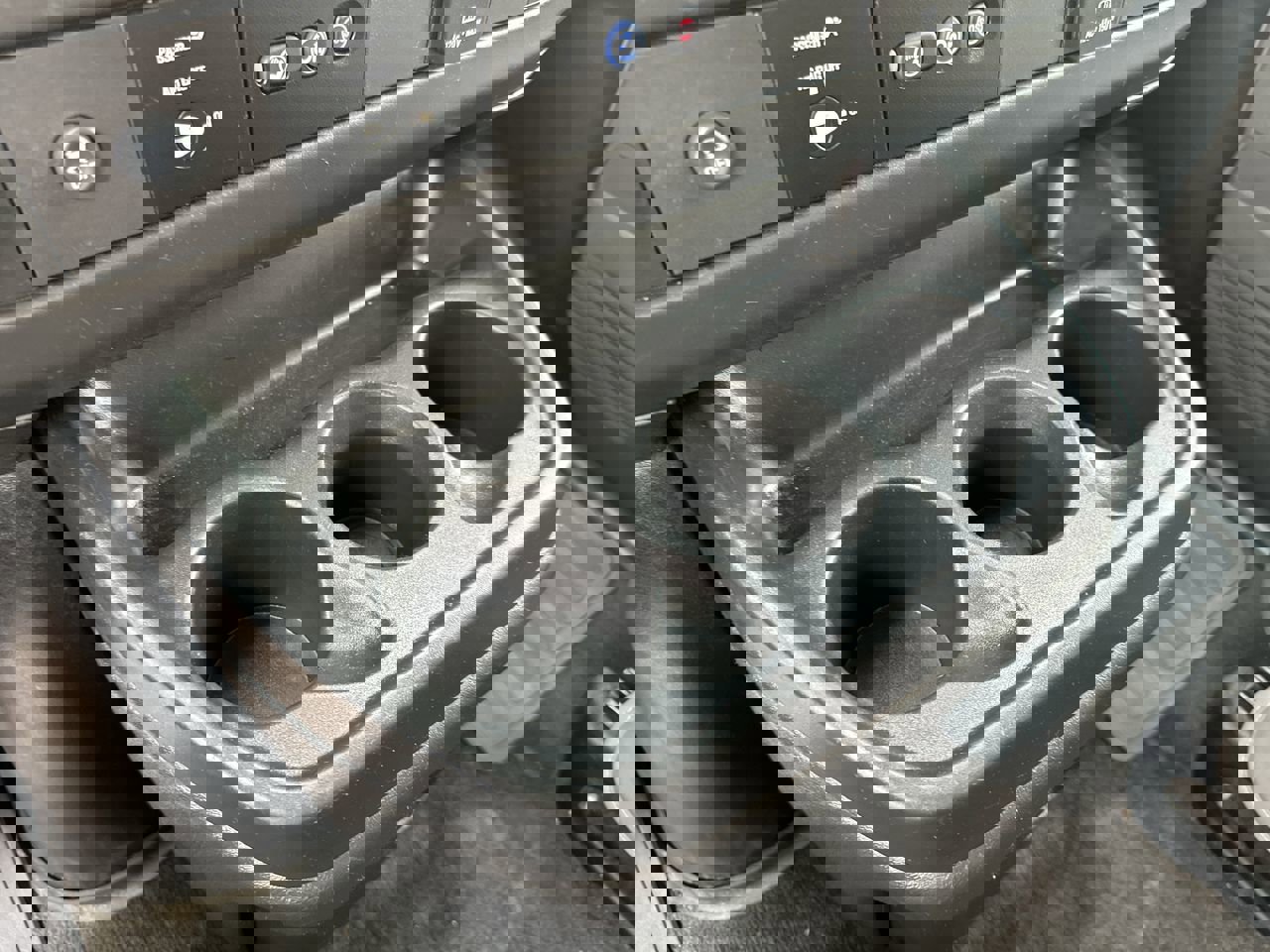 Used 2017 GMC Savana 2500 LT w/ LT Preferred Equipment Group image 20