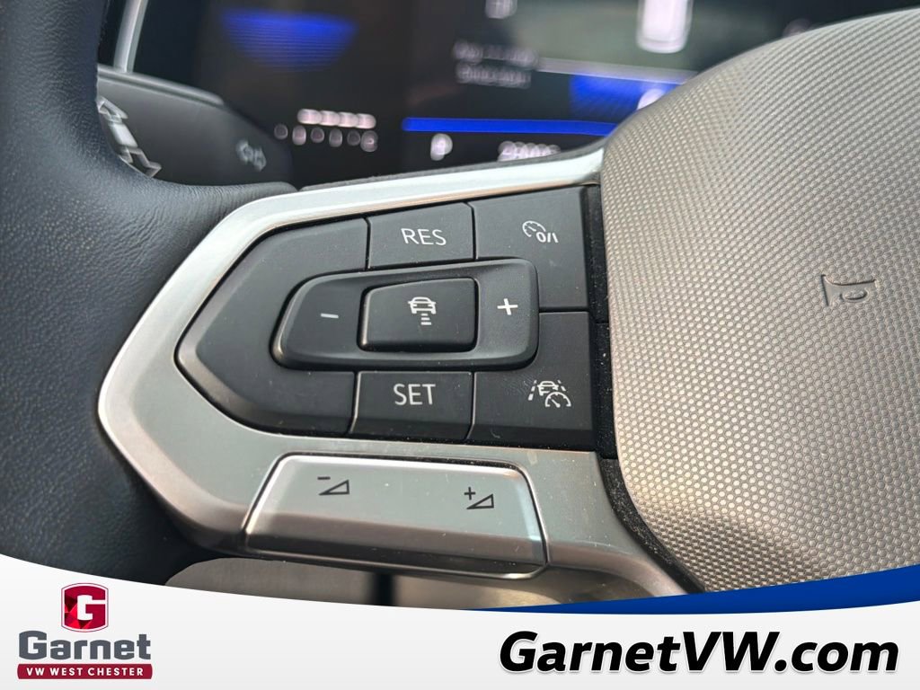 Certified 2023 Volkswagen Jetta SE image 33