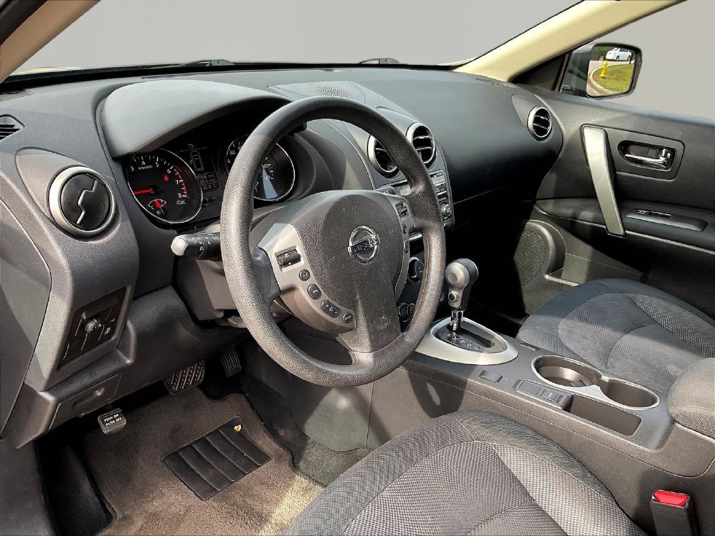 Used 2013 Nissan Rogue S w/ Special Edition Pkg FWD image 18