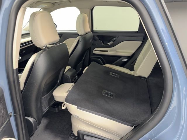 Used 2025 Lincoln Corsair Premiere w/ Equipment Group 101A image 36