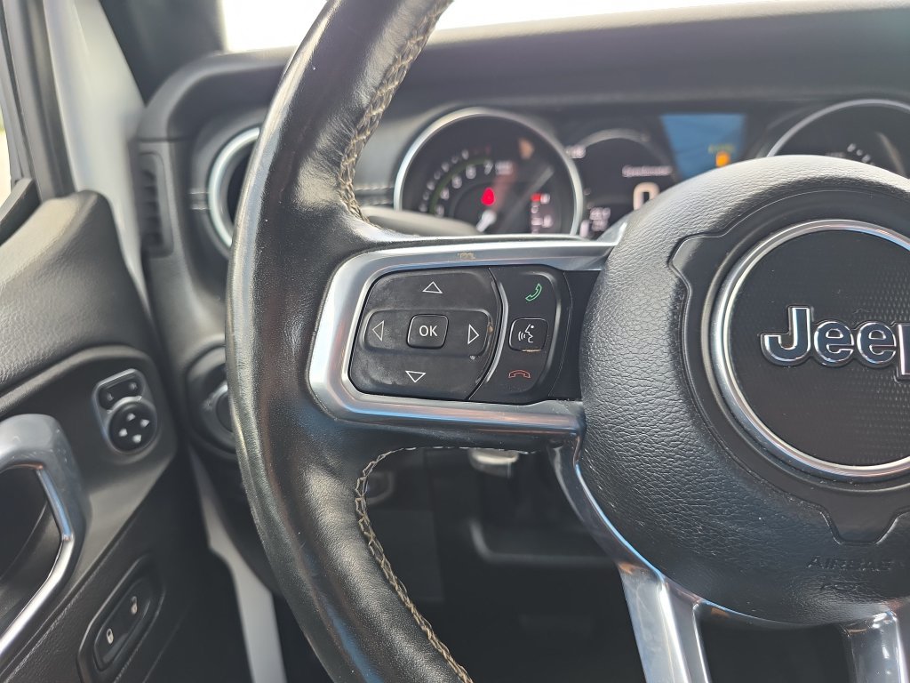 Used 2022 Jeep Wrangler Unlimited Sahara w/ Cold Weather Group AWD/4WD image 24