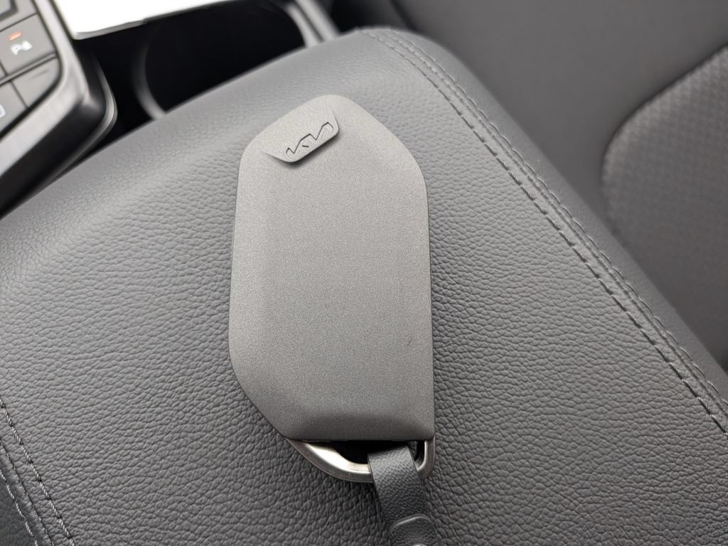 New 2026 Kia Sportage LX FWD image 27
