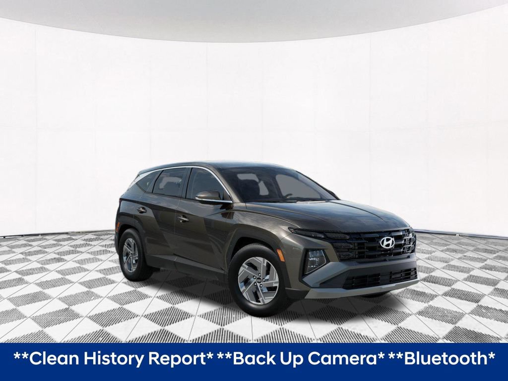 Used 2026 Hyundai Tucson Blue SE AWD/4WD image 2