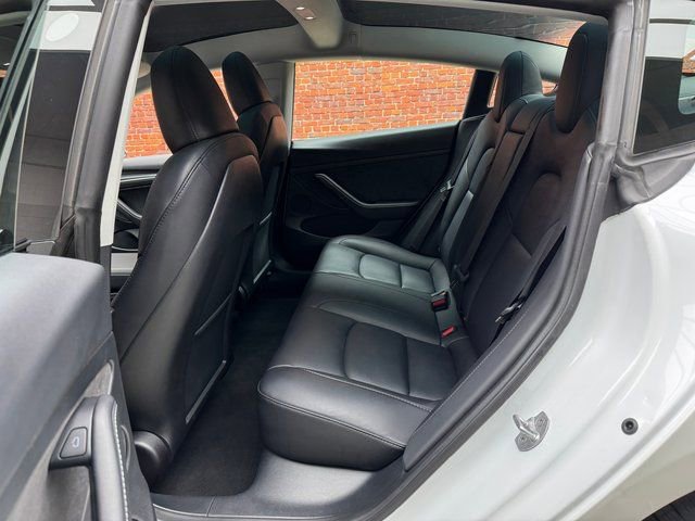 Used 2023 Tesla Model 3 Standard Range image 20