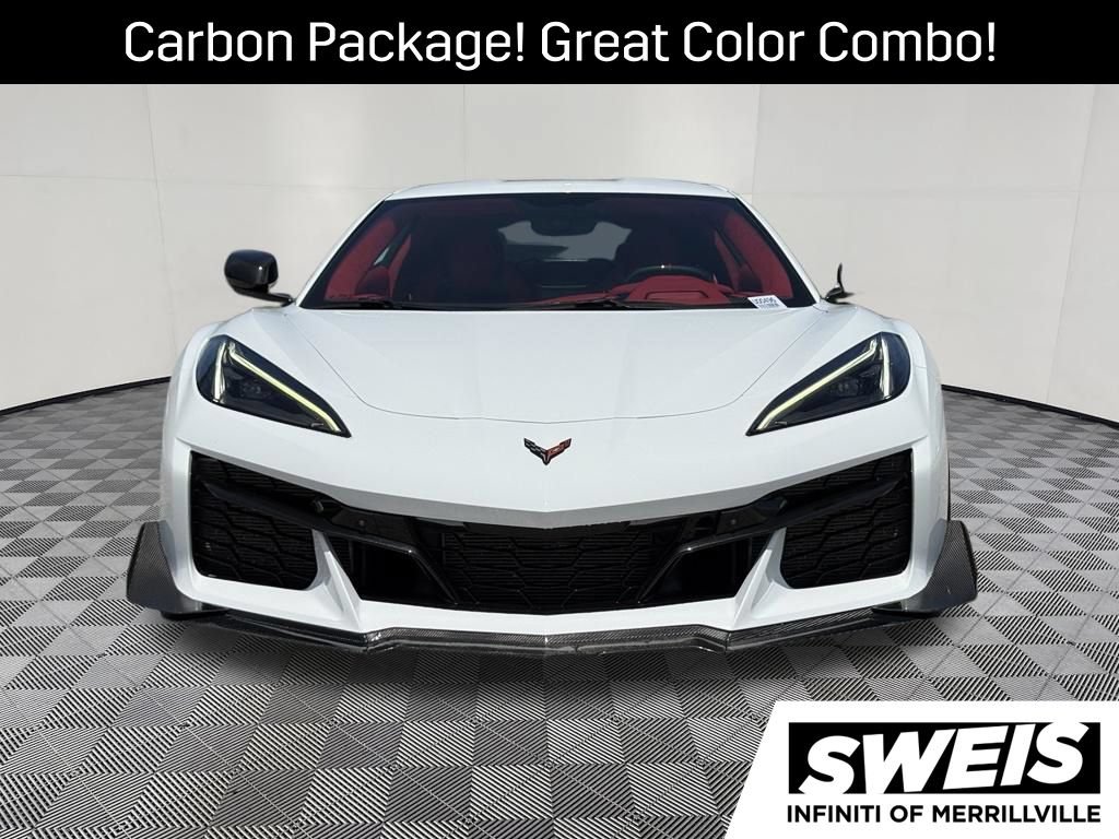 Used 2023 Chevrolet Corvette Z06 RWD image 3