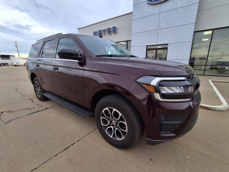 Used 2024 Ford Expedition XL image 2