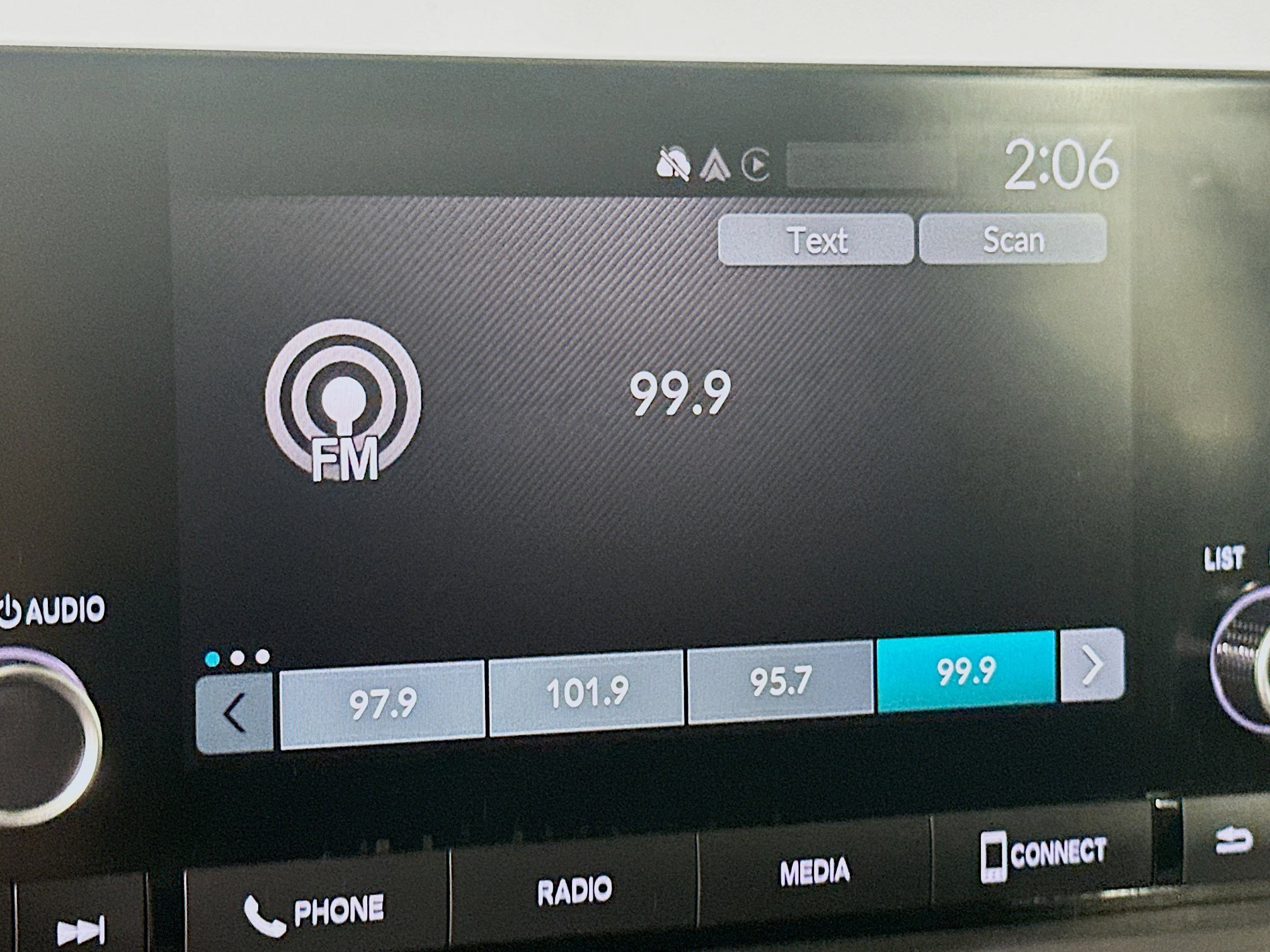 Used 2025 Honda Accord SE image 19