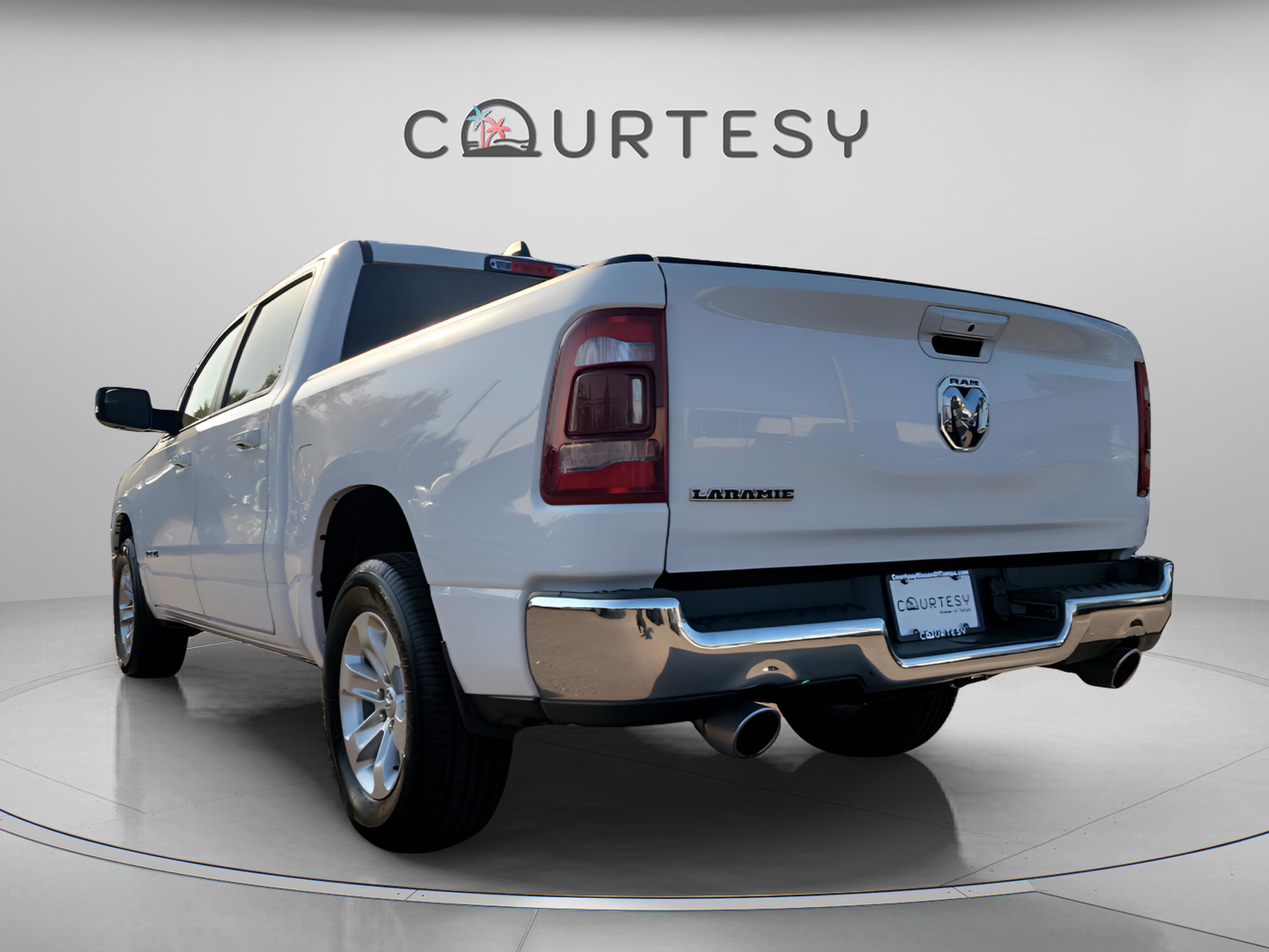 Used 2024 RAM 1500 Laramie image 2